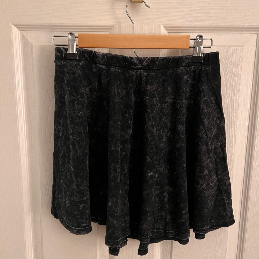 Black/Gray Distressed Look Ballet Mini Skirt (US M)